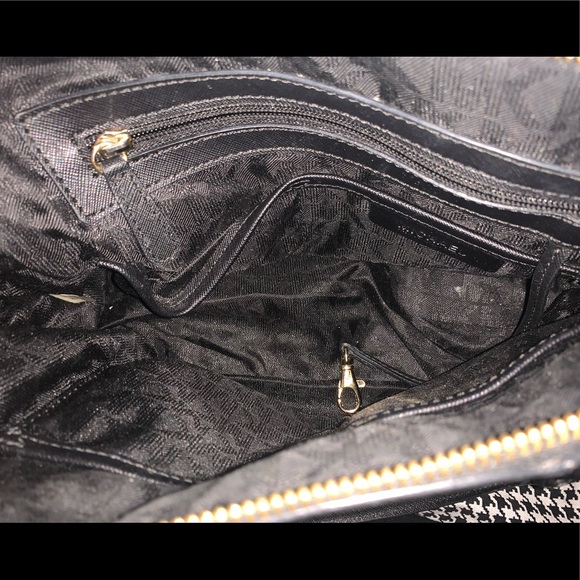 michael kors cindy studded crossbody - Picture 6 of 6